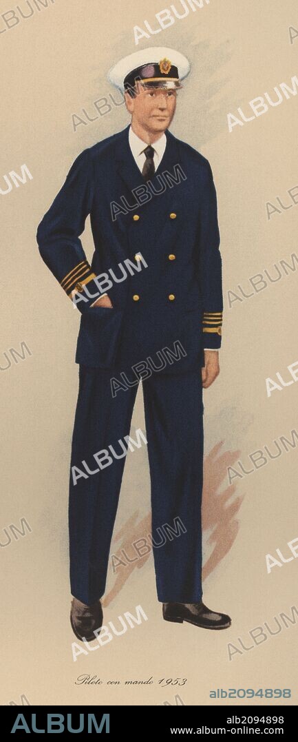 España. Uniformes de Marina. Marina mercante. Piloto con mando en 1953.