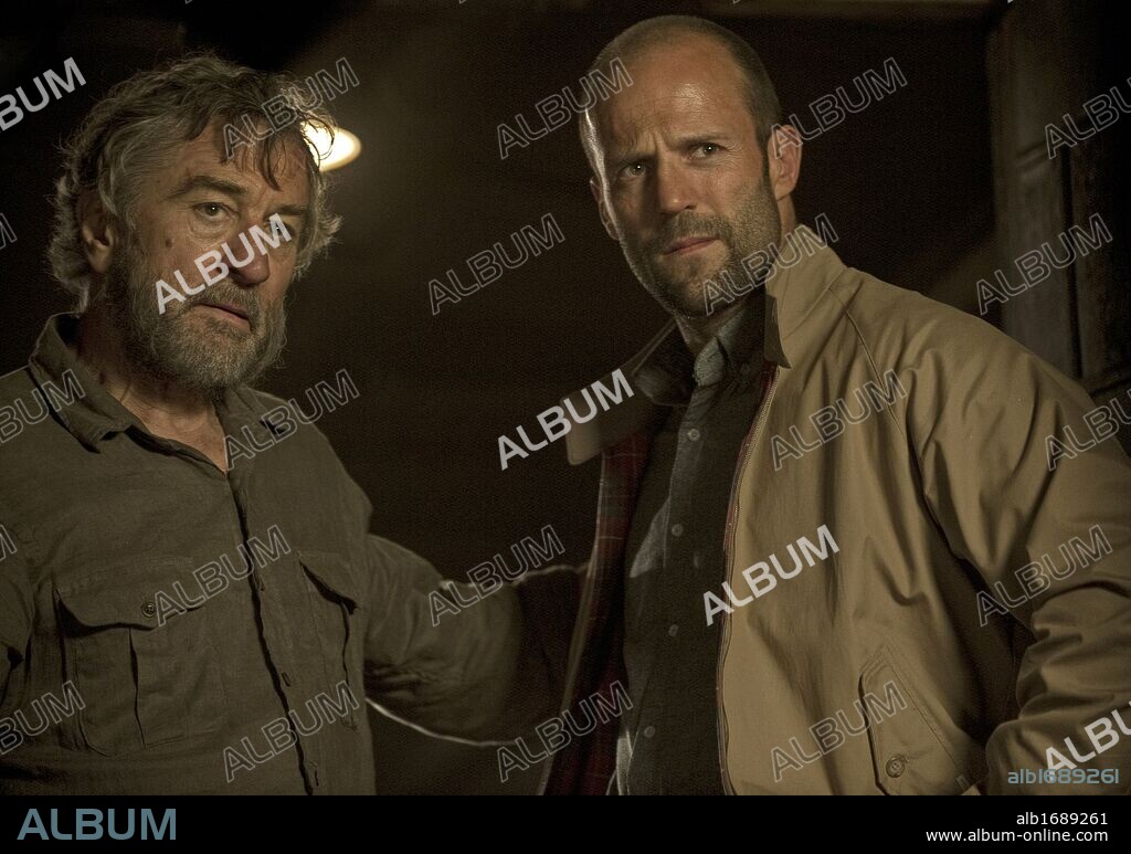 JASON STATHAM and ROBERT DE NIRO in KILLER ELITE, 2011, directed by GARY MCKENDRY. Copyright OMNILAB MEDIA.