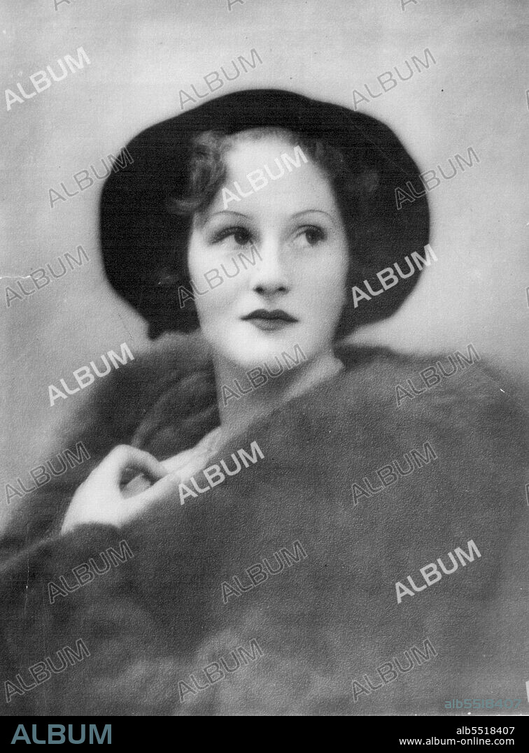Mrs. Menuhin Formerly Nola Nicholas.
Nola Nicholas to marry Yehudi Menuhin. May 24, 1938. (Photo by Ronald Esler Studio).