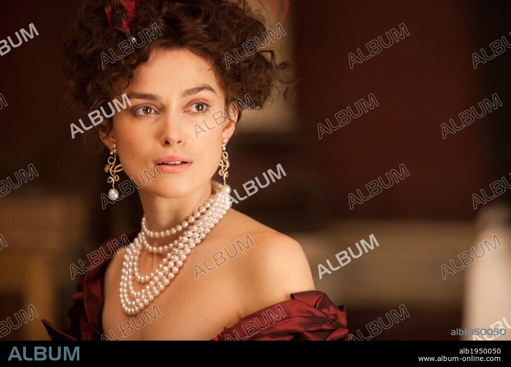 KEIRA KNIGHTLEY in ANNA KARENINA, 2012, directed by JOE WRIGHT. Copyright STUDIO CANAL/WORKING TITLE FILMS.
