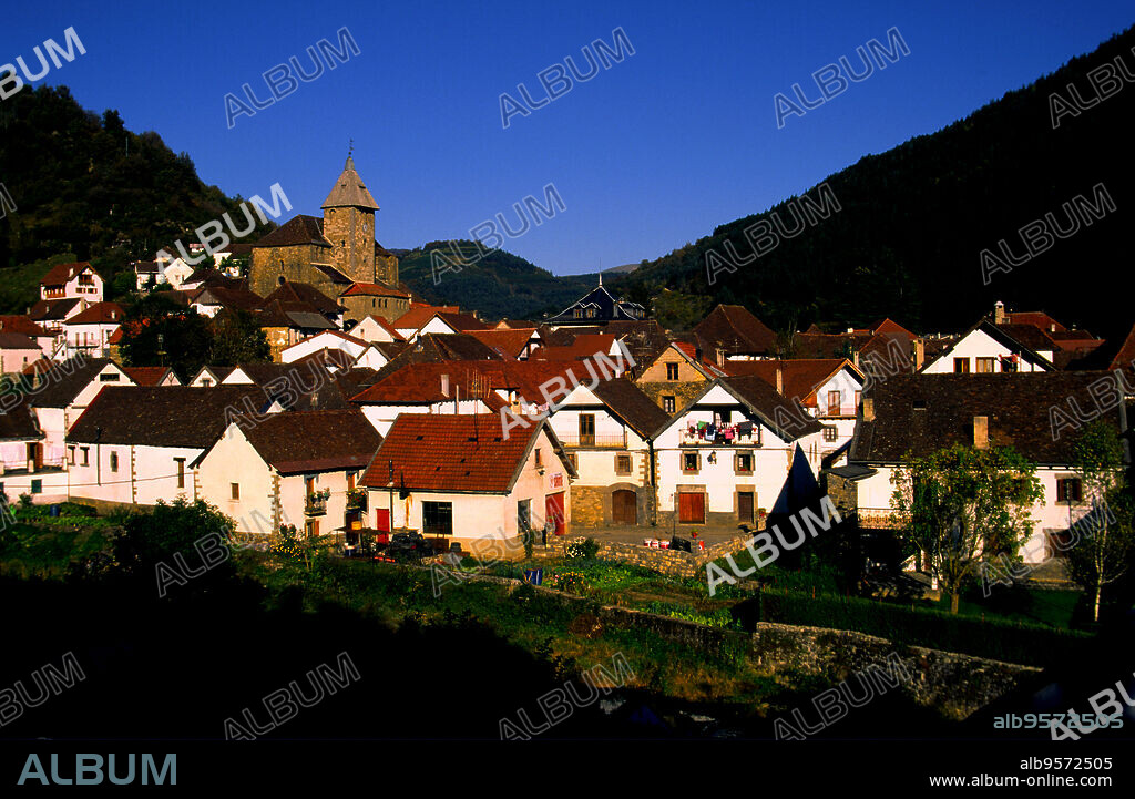 Otsagi (Ochagavia). Valle de Salazar.Cordillera pirenaica.Navarra.España.