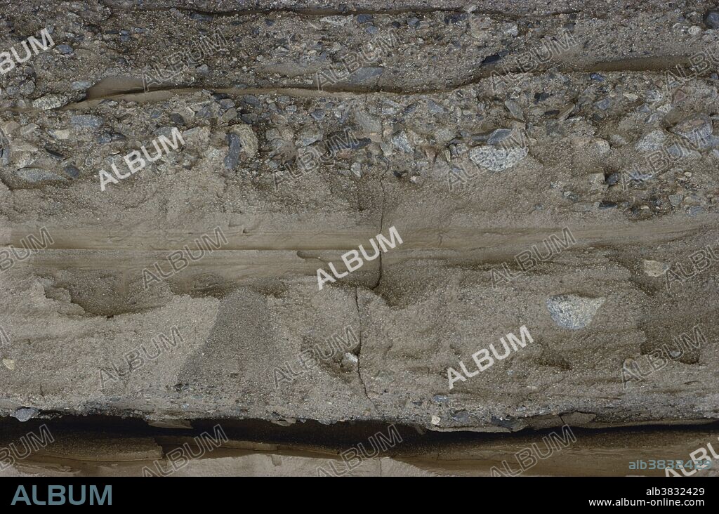 Cross-section of sands and gravels deposited by braided rivers in the Qaidam Basin, Qinghai Province, China.