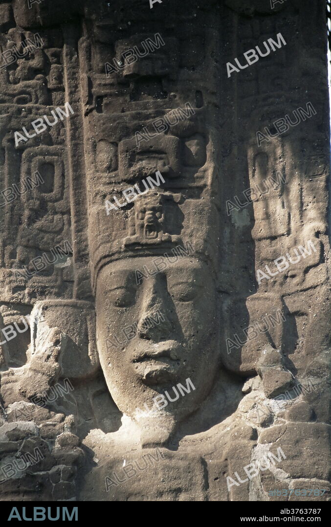 Close-up of Stele E, Mayan ruins, Quirigua, UNESCO World Heritage Site, Guatemala, Central America.
