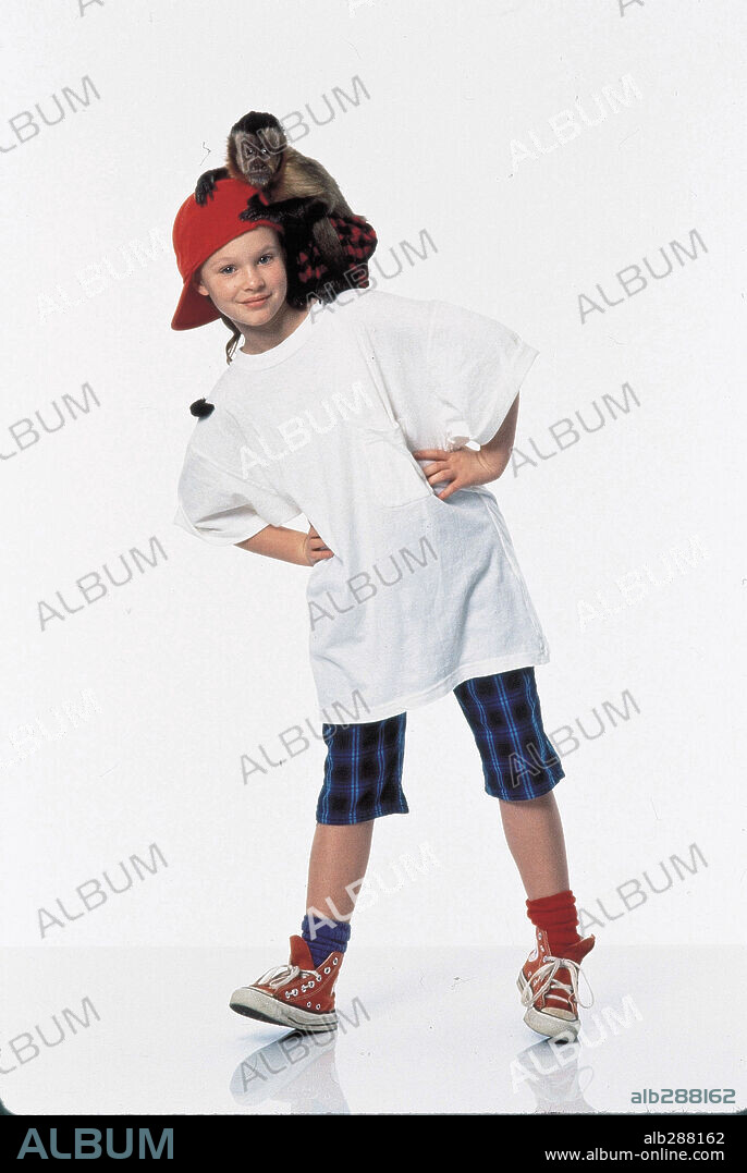 THORA BIRCH in MONKEY TROUBLE, 1994, directed by FRANCO AMURRI.