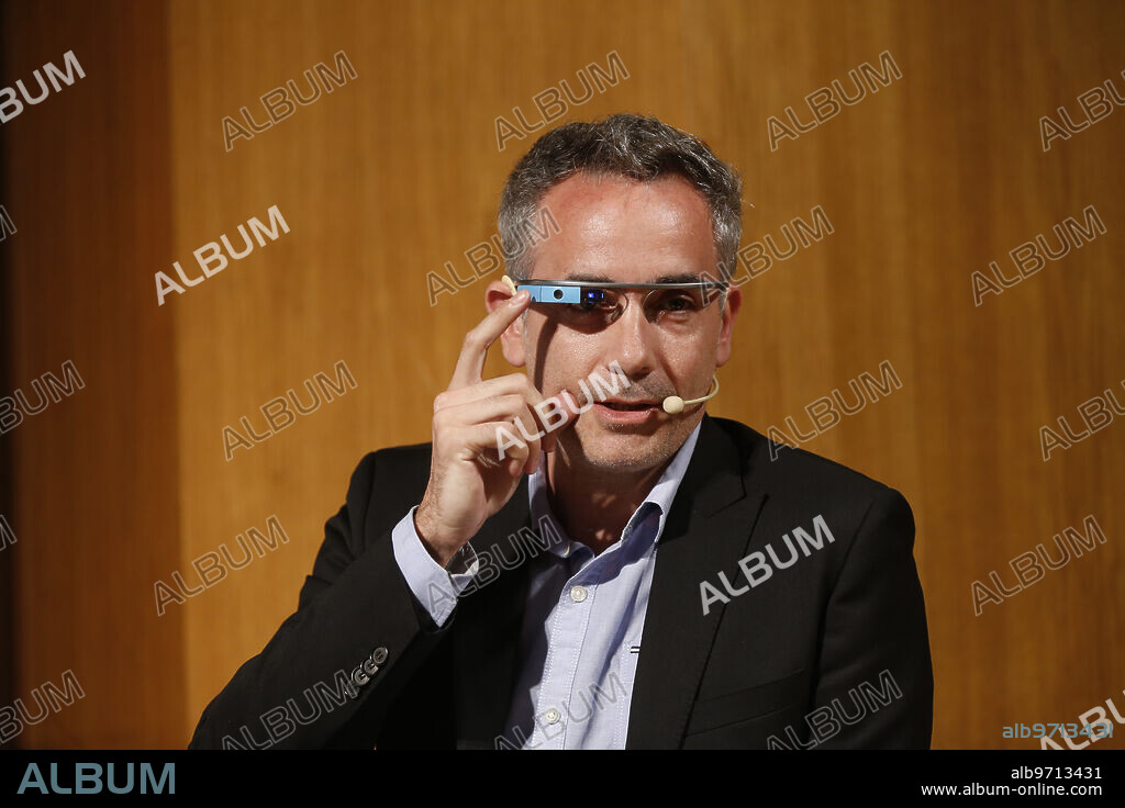 Madrid, 07/05/2014. Mesa Redonda ESIC con la presencia de Ángel Expósito , Simon Reyes Martínez Cordova ( Director General ESIC) , José Ramón García ( Presidente de Blusens), José Manuel Moreno Alegre ( Subdirector General Adjunto del Banco Santander ) y Pedro Diezma (Consejero Delegado y Executive Manager Zerintia Technologies ) y la presentación del acto de Ana Delgado , Directora General de ABC. Foto: Ángel de Antonio. ARCHDC.