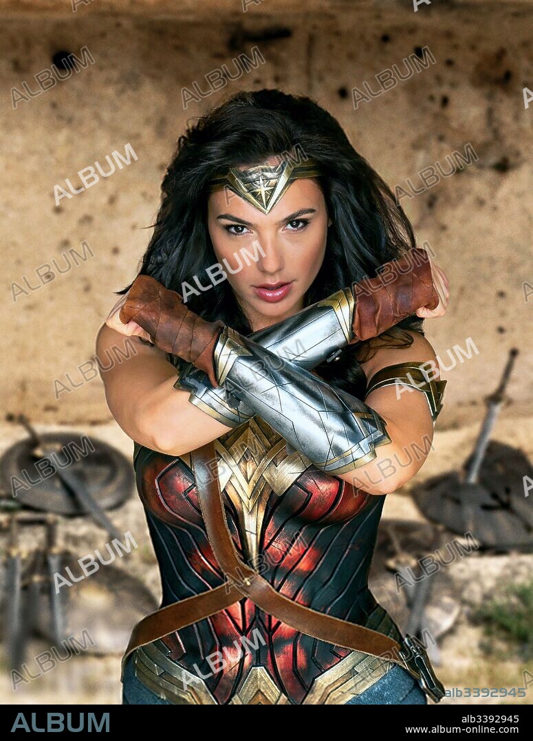 GAL GADOT in WONDER WOMAN, 2017, unter der Regie von PATTY JENKINS. Copyright DC ENTERTAINMENT/WARNER BROS. / Cortesía.