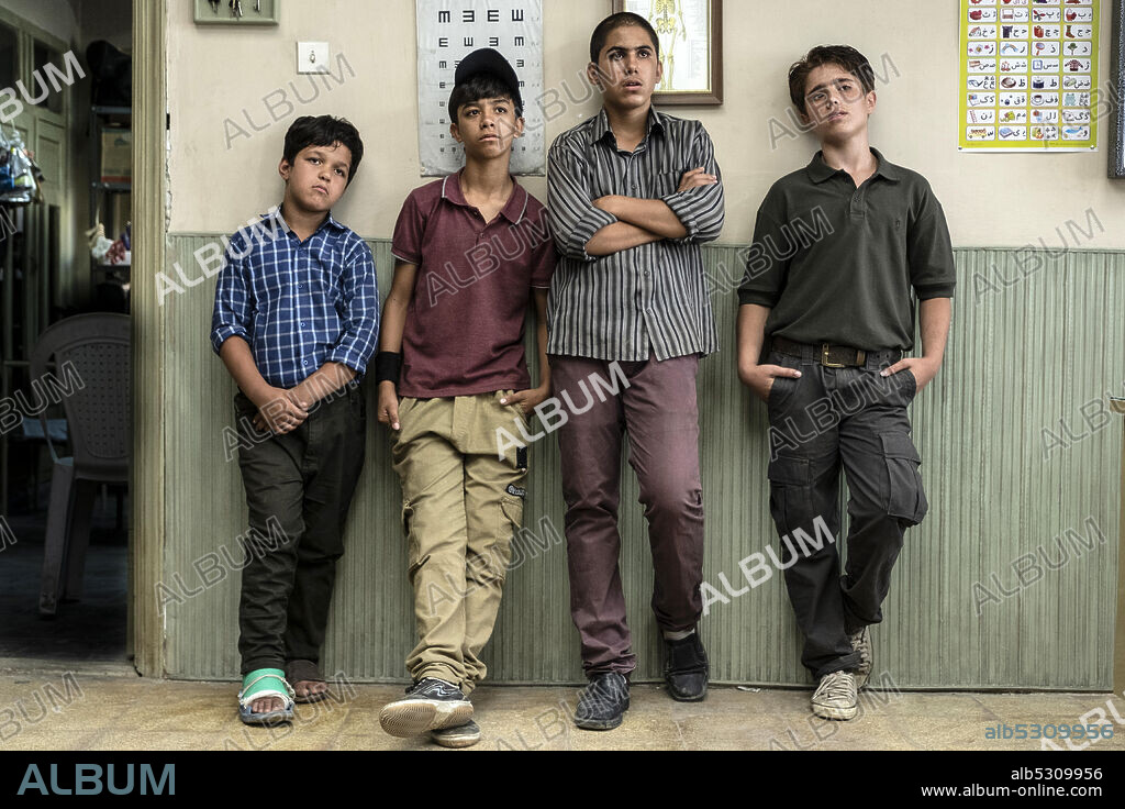 ABOLFAZL SHIRZAD, MANI GHAFOURI, MOHAMMAD MAHDI MOUSAVIFAR et ROOHOLLAH ZAMANI dans KHORSHID, 2020, réalisé par MAJID MAJIDI. Copyright Majid Majidi Film Production.
