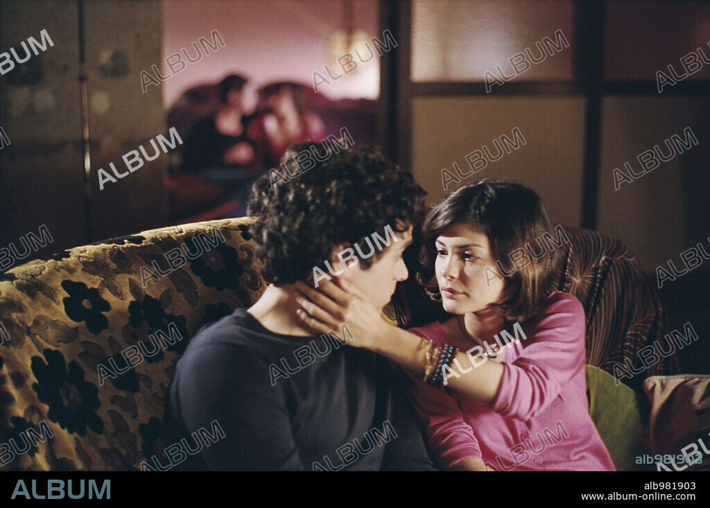AUDREY TAUTOU en LAS MUÑECAS RUSAS, 2005 (LES POUPEES RUSSES), dirigida por CEDRIC KLAPISCH. Copyright CE QUI ME MEUT MOTION PICTURES.