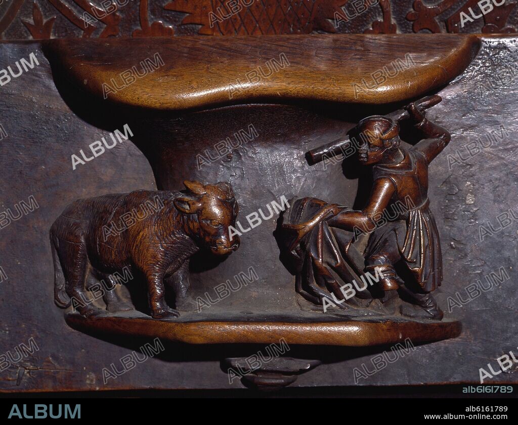RODRIGO ALEMÁN. TORERO Y TORO - MISERICORDIA DE LA SILLERIA DEL CORO DE LA CATEDRAL DE PLASENCIA - SIGLO XVI.