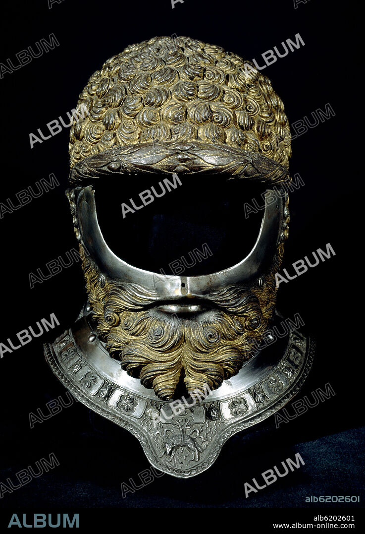 CASCO DE CARLOS V IMITANDO SU CABEZA - FRONTAL - SIGLO XVI.