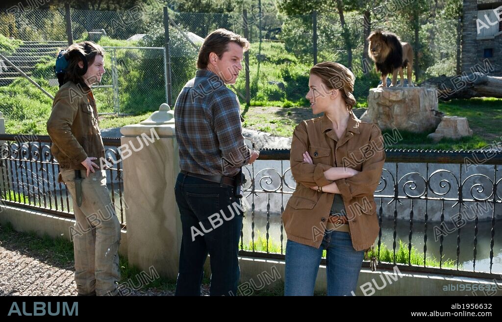 MATT DAMON y SCARLETT JOHANSSON en UN LUGAR PARA SOÑAR, 2011 (WE BOUGHT A ZOO), dirigida por CAMERON CROWE. Copyright VYNIL FILMS.