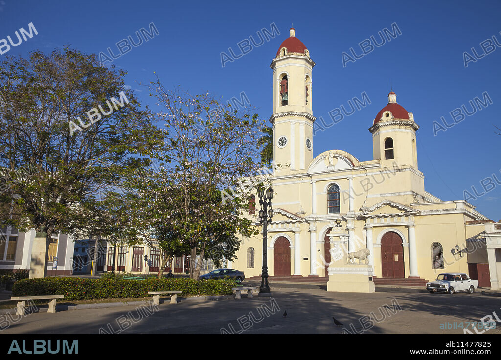 Catedral de la Purisima Concepcion, Parque Marta, Cienfuegos, Cienfuegos Province, Cuba, West Indies, Caribbean, Central America.