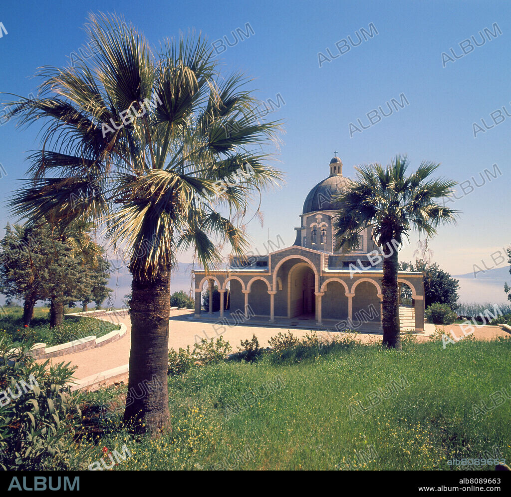 IGLESIA DEL MONTE DE LAS BIENAVENTURANZAS - FOTO AÑOS 60.