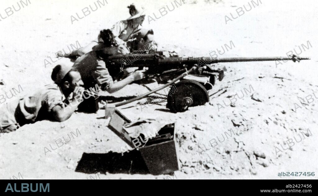 World War II-War in North Africa-1940 1943-Fascism-Italian Bersaglieri opened fire with a rifle Solothurn antitank 20 mm. This weapon was only effective against light tanks and armored cars.