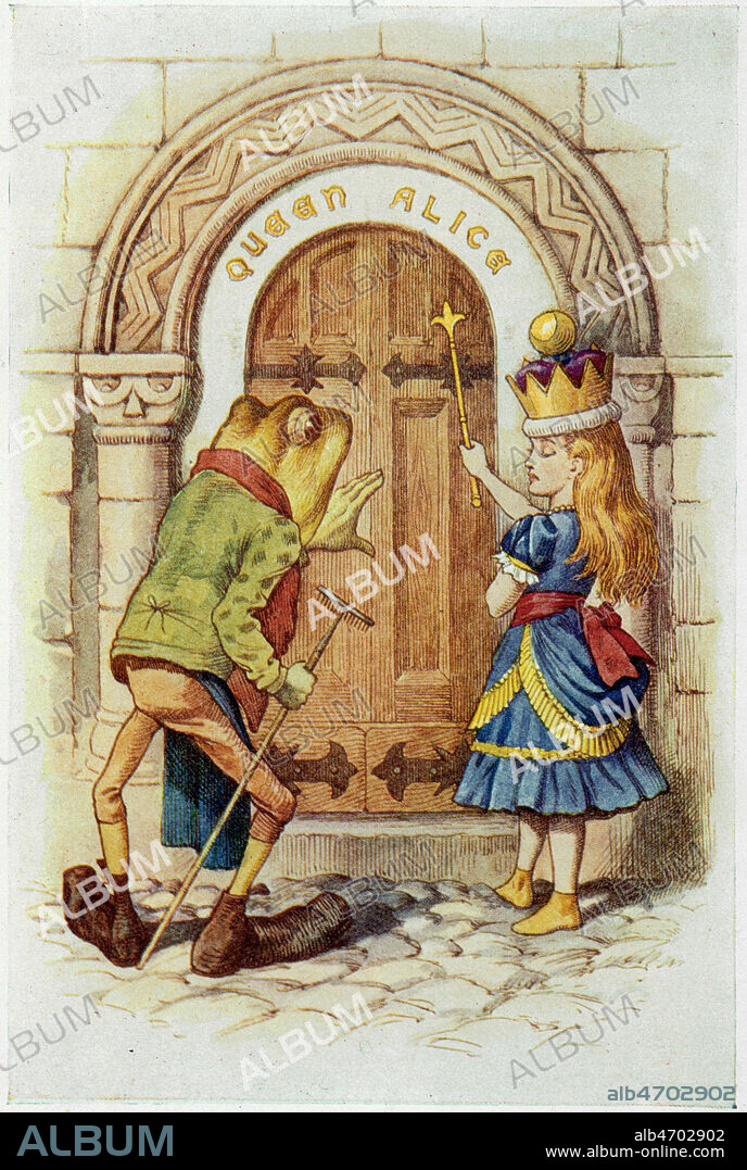 Alice en reine se trouve devant une porte avec une grenouille. Illustration de John TENNIEL (1820-1914) pour De l'autre cote du miroir de Lewis CARROLL (1832-1898) (suite d'Alice au pays des merveilles). Credit : Collection KHARBINE-TAPABOR.