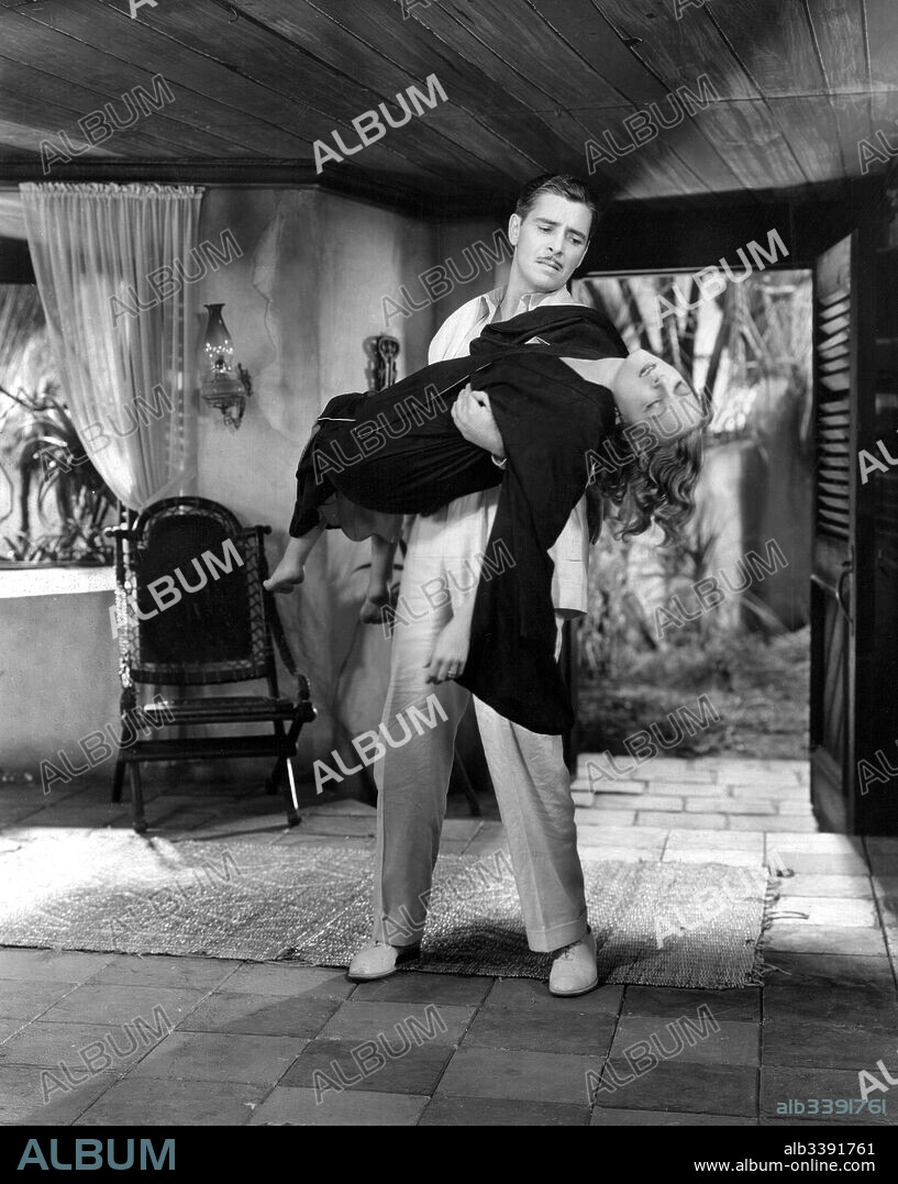HELEN HAYES and RONALD COLMAN in ARROWSMITH, 1931, directed by JOHN FORD. Copyright UNITED ARTISTS.