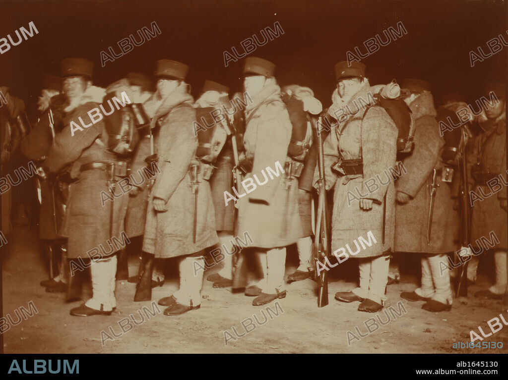 Russo-Japanese War 1904-1905: Japanese troops at Chemulpo, Korea, waiting to be sent to Seoul. At end of April 1904 the Japanese Imperial Army under Kuroki Itei reached the Yalu River, ready to enter Russian-occupied Manchuria.