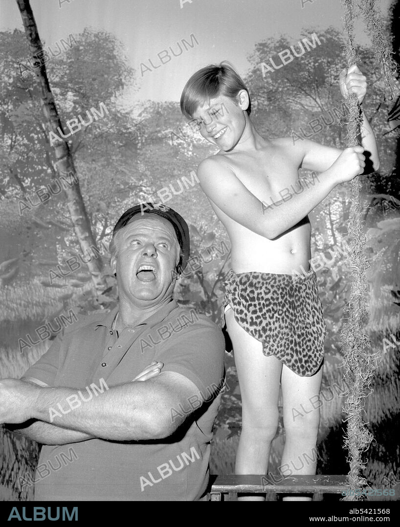 ALAN HALE JR. and KURT RUSSELL in GILLIGAN'S ISLAND, 1964, directed by GARY NELSON, JACK ARNOLD, JERRY HOPPER and LESLIE GOODWINS. Copyright United Artists Television.