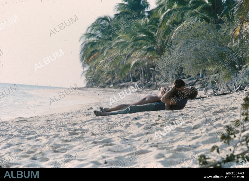 JEFF BRIDGES and RACHEL WARD in AGAINST ALL ODDS, 1984, directed by TAYLOR HACKFORD. Copyright COLUMBIA PICTURES.