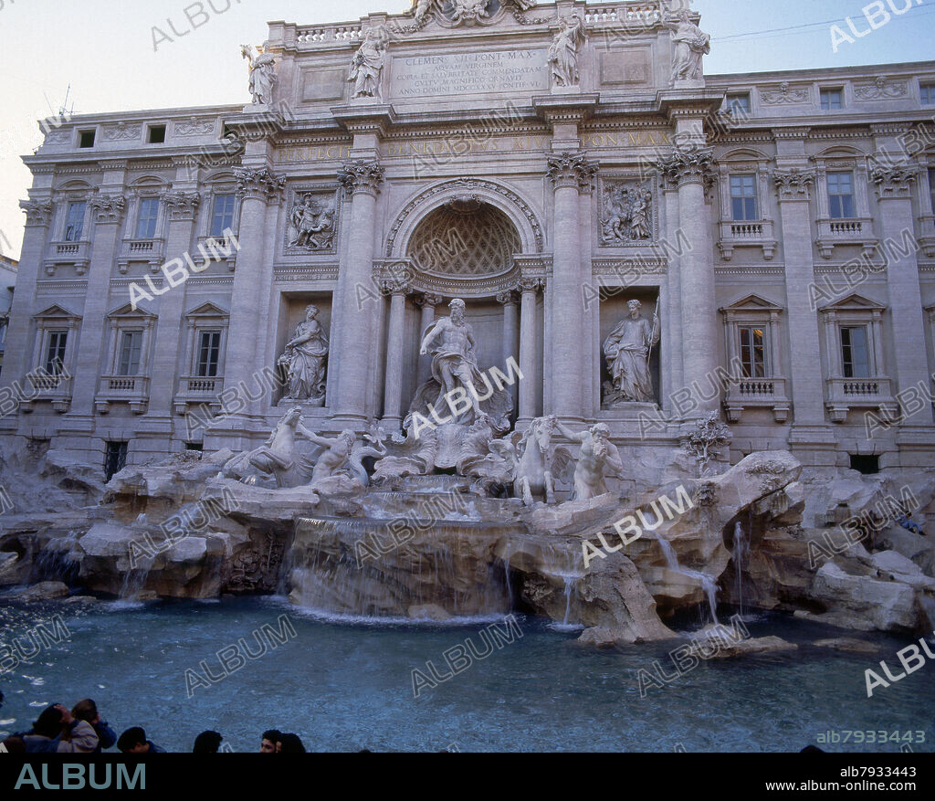 NICOLA SALVI 1697-1751 Y PIETRO BRACCI. FONTANA DE TREVI ADOSADA AL PALACIO POLI - SIGLO XVIII - COMENZADA POR BERNINI - FOTO AÑOS 90.