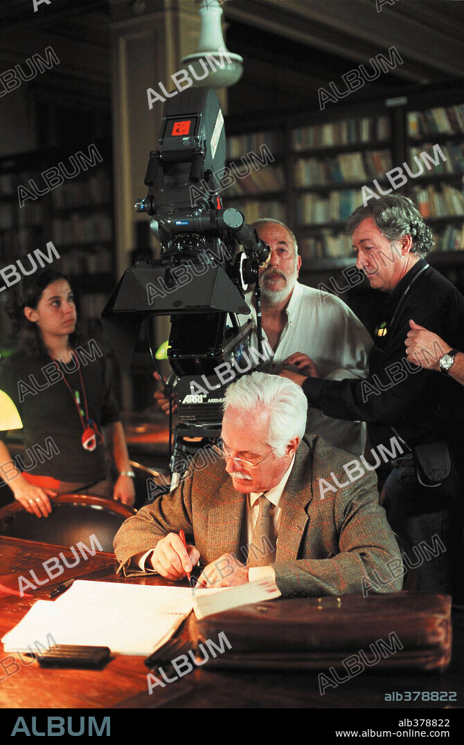 ADOLFO ARISTARAIN y FEDERICO LUPPI en LUGARES COMUNES, 2002, dirigida por ADOLFO ARISTARAIN. Copyright TORNASOL FILM/ADOLFO ARISTARAIN.