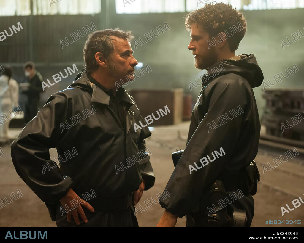 ALVARO CERVANTES and EDUARD FERNANDEZ in LA ZONA, 2017, directed by JORGE SANCHEZ-CABEZUDO. Copyright MOVISTAR+.