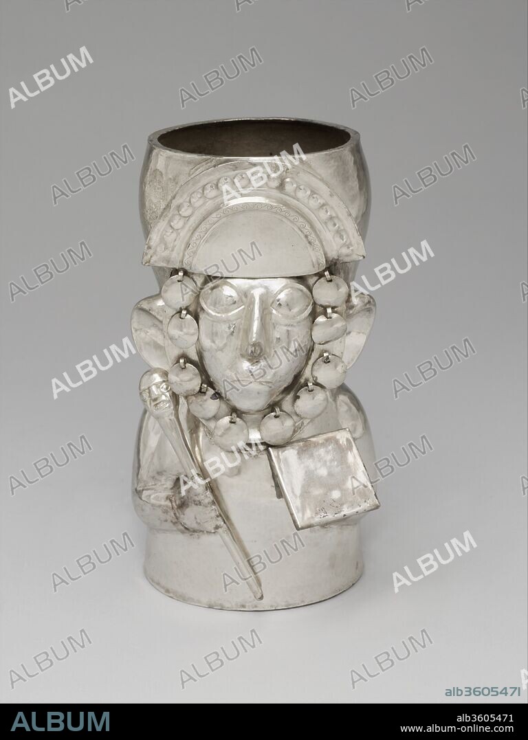 Warrior Vessel. Culture: Chimú. Dimensions: H. 6 5/8  x W. 3 1/2 x  D. 3 1/2 in. (16.8 x 8.9 x 8.9 cm). Date: 14th-15th century.
