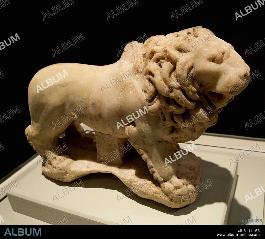 LEON, MARMOL, S. III d. C., EGIPTO, MUS. METROP. N. YORK. 16/09/2015