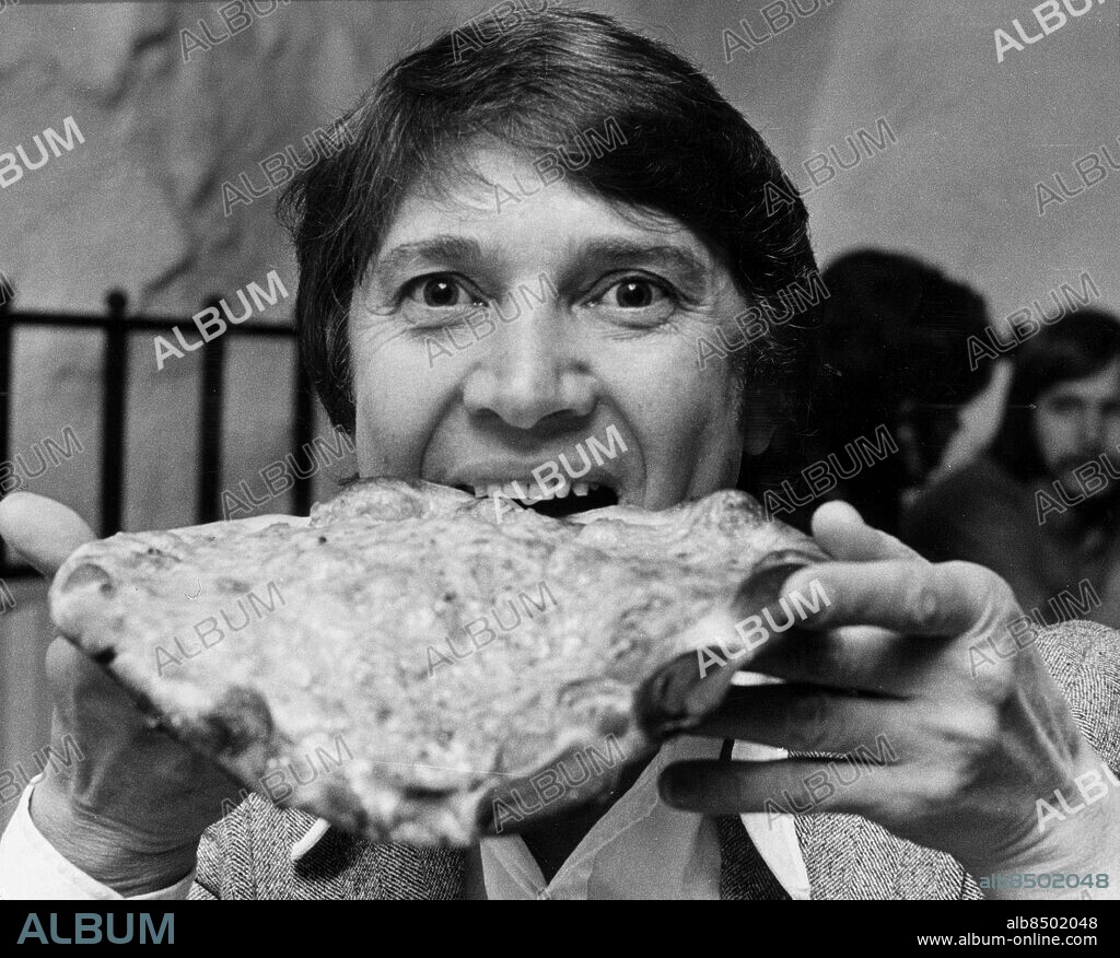 STOCKHOLM 1971- Giuseppe Sperandio, 42 år, Pepino kallad. Han är den nye kometen bland Stockholms krögare med sina pizzerior. Foto: Olle Wester Kod: 44 COPYRIGHT SCANPIX SWEDEN.