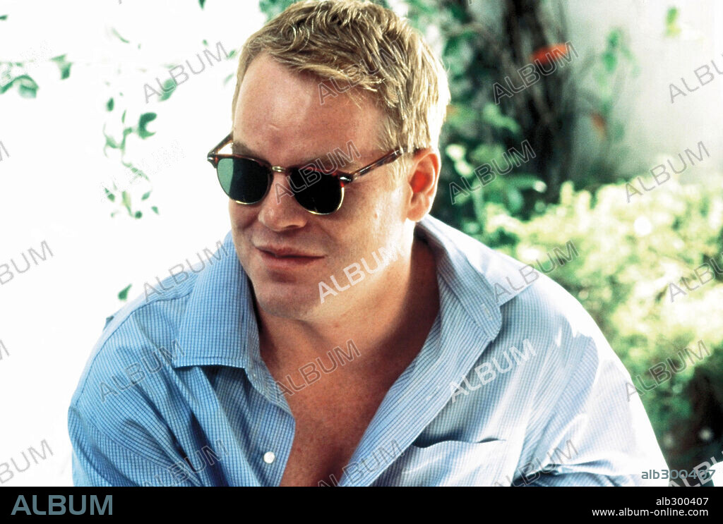 PHILIP SEYMOUR HOFFMAN in THE TALENTED MR. RIPLEY, 1999, directed by ANTHONY MINGHELLA. Copyright PARAMOUNT PICTURES / BRAY, PHIL.