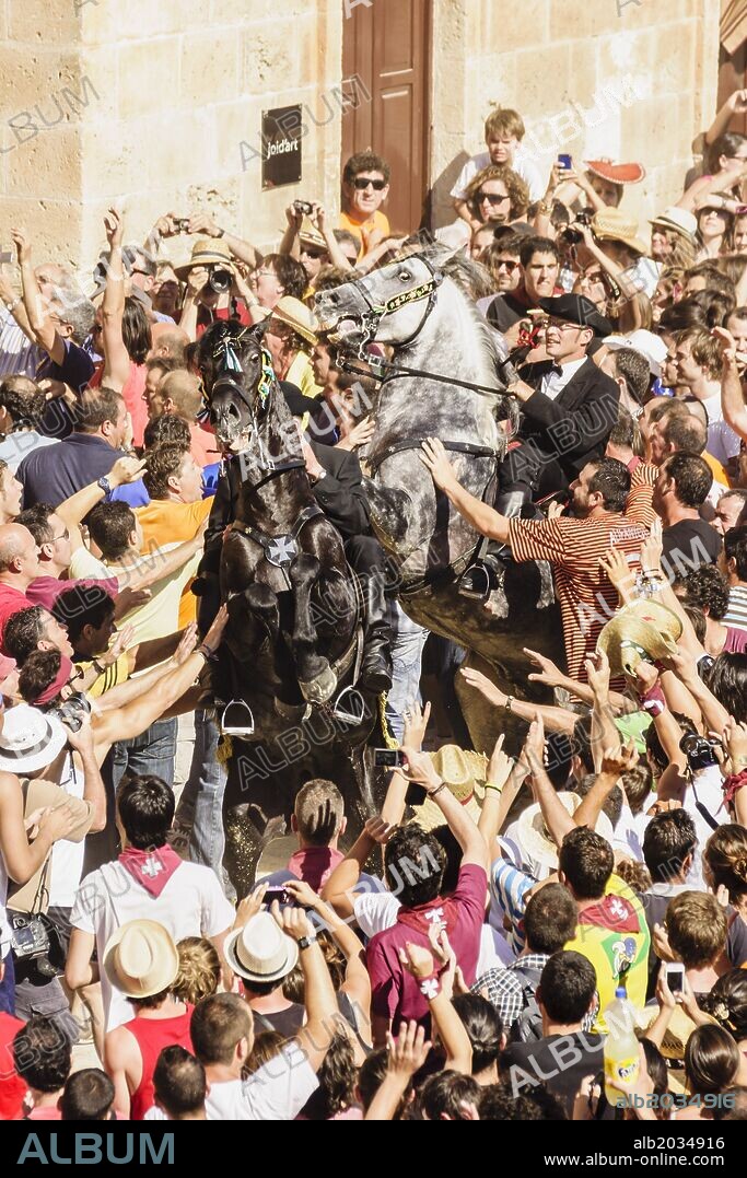 plaza Des Born, -caragol des Born-, Fiestas de Sant Joan. Ciutadella.Menorca,Islas Baleares,españa.