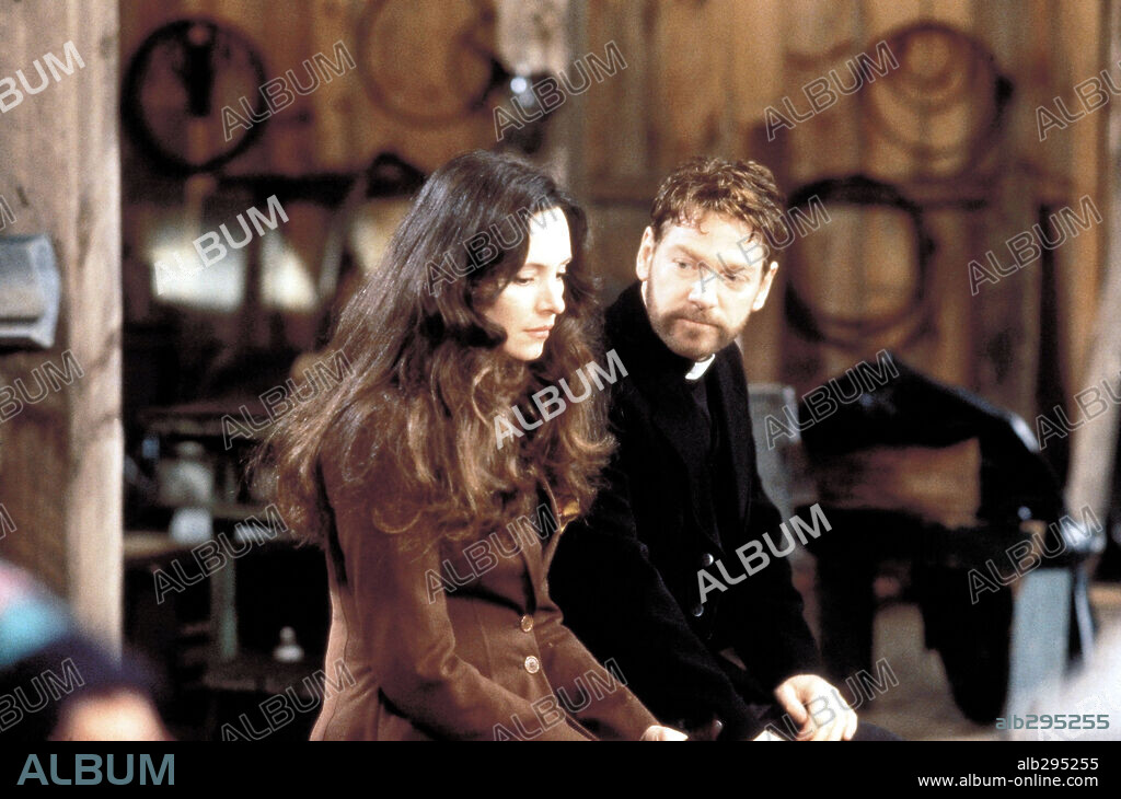 KENNETH BRANAGH and MADELEINE STOWE in THE PROPOSITION, 1998, directed by LESLIE LINKA GLATTER. Copyright POLYGRAM / ANSIN, MIKKI.