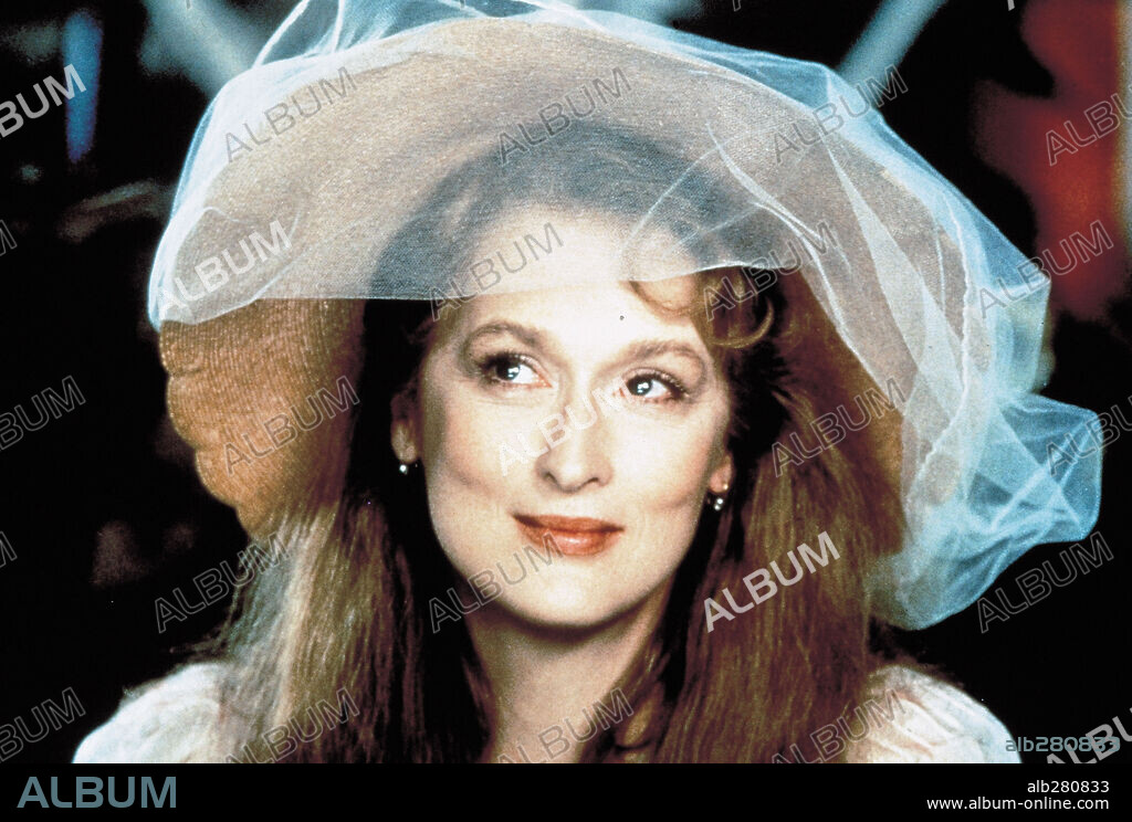 MERYL STREEP in HOUSE OF THE SPIRITS, 1993, directed by BILLE AUGUST. Copyright SPRING CREEK PRODUCTIONS.