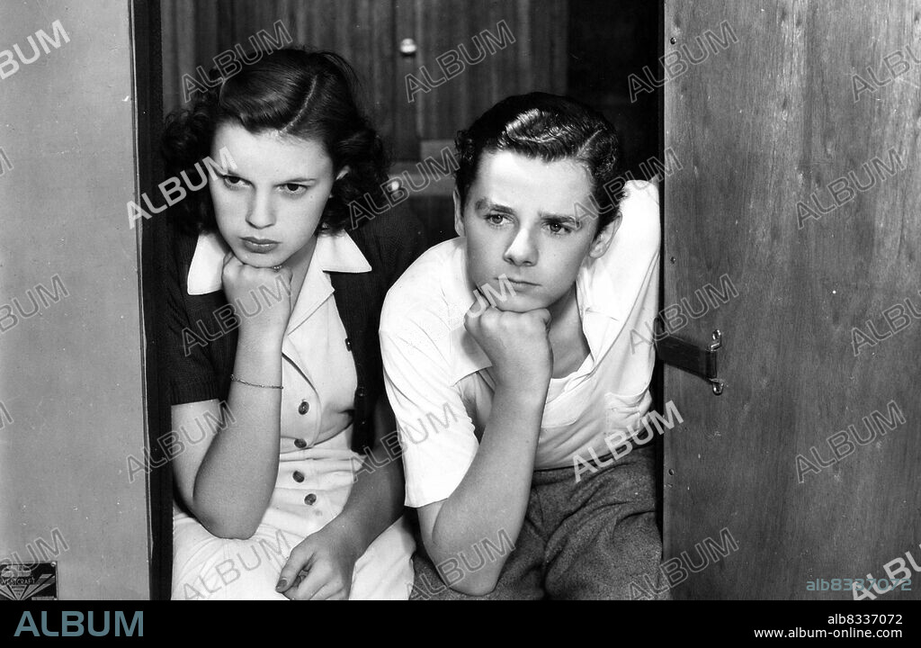 FREDDIE BARTHOLOMEW and JUDY GARLAND in LISTEN, DARLING, 1938, directed by EDWIN L. MARIN. Copyright Metro-Goldwyn-Mayer (MGM).