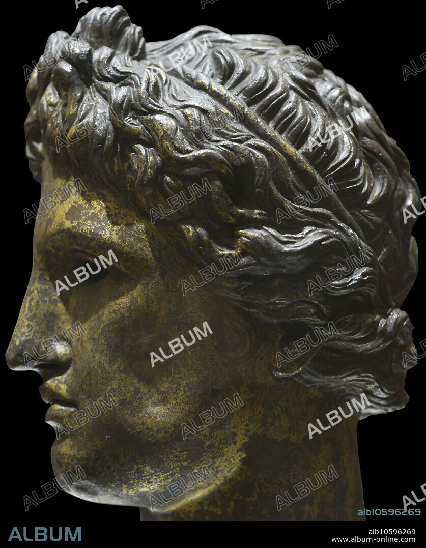 Cabeza de una estatua de Apolo. Bronce. Siglos II-III d.C. Procede de Serdica (Sofía), Bulgaria. Museo Arqueológico Nacional. Sofía. Bulgaria.