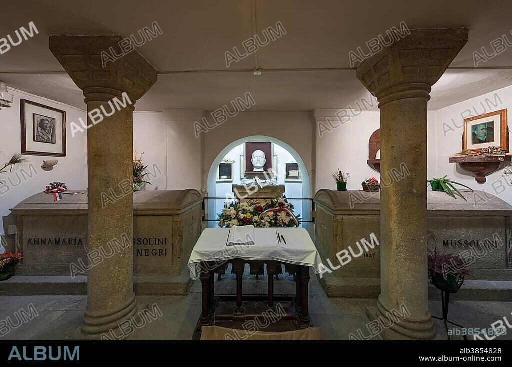 Cripta Mussolini, family tomb with coffins, sarcophagus of Mussolini, birthplace of Mussolini, Predappio, Emilia-Romagna, Italy