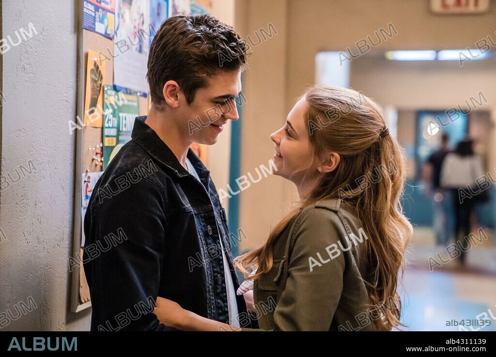 HERO FIENNES TIFFIN et JOSEPHINE LANGFORD dans AFTER, 2019, réalisé par JENNY GAGE. Copyright CalMaple / Wattpad / Cinelou Films / Offspring Entertainment.