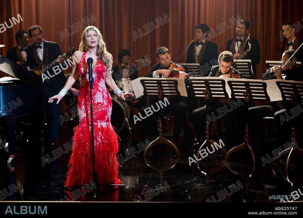 FERGIE in POSEIDON, 2006, directed by WOLFGANG PETERSEN. Copyright WARNER BROS.