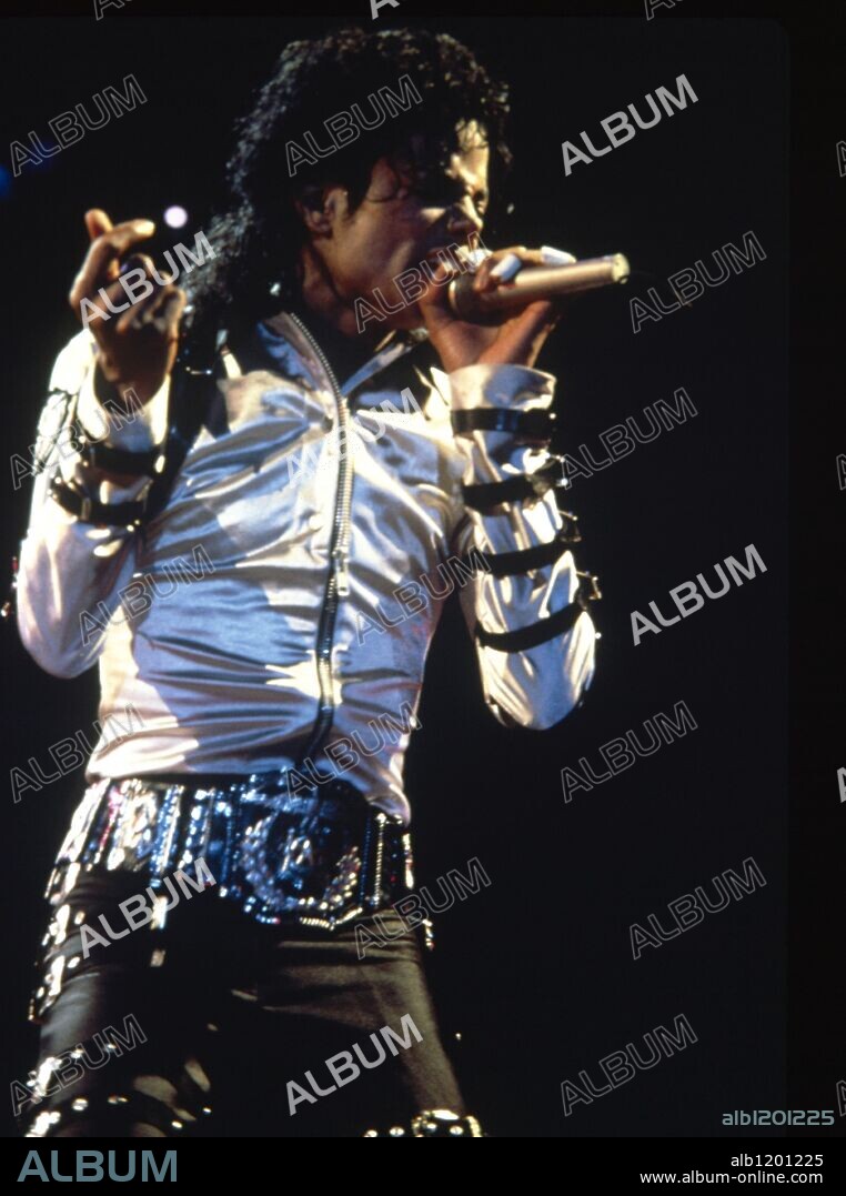 El cantante norteamericano Michael Jackson en una actuación.