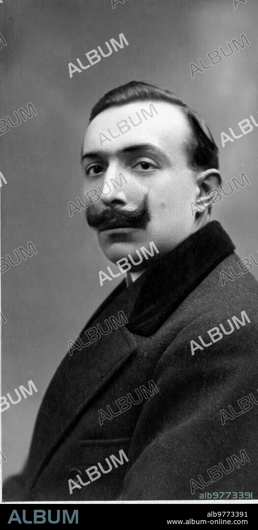 ALFONSO SÁNCHEZ PORTELA. 1918. Dr. Gereda, director of the Guadarrama sanatorium, who died in Madrid as a result of a motorcycle accident.