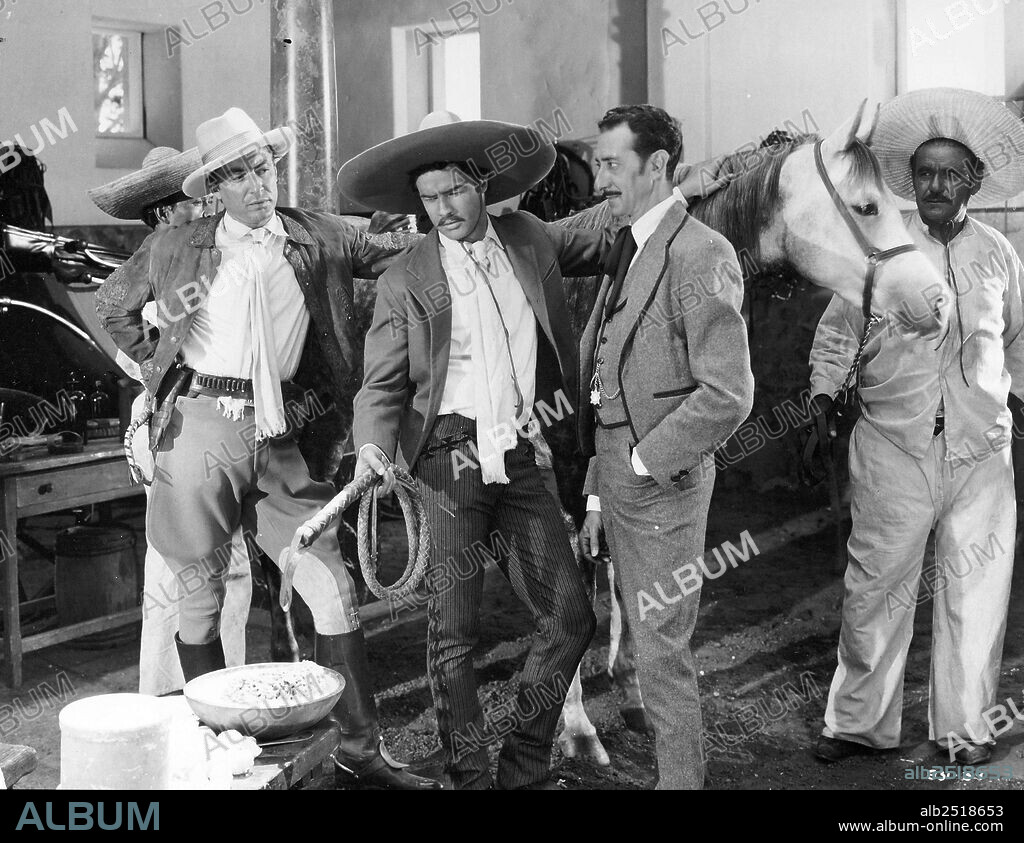 ARNOLD MOSS and MARLON BRANDO in VIVA ZAPATA!, 1952, directed by ELIA KAZAN. Copyright 20TH CENTURY FOX.