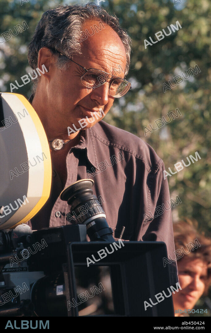 GERARD PIRES dans RIDERS, 2002, réalisé par GERARD PIRES. Copyright MANDARIN FILMS/TRANSFILM/SPICE FACTORY.