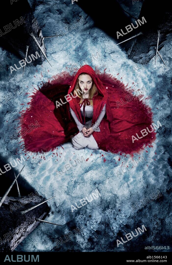 AMANDA SEYFRIED en CAPERUCITA ROJA, 2011 (RED RIDING HOOD), dirigida por CATHERINE HARDWICKE. Copyright WARNER BROS. PICTURES.