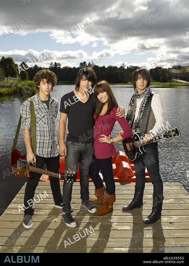 DEMI LOVATO, JOE JONAS, KEVIN JONAS and NICK JONAS in CAMP ROCK, 2008. Copyright ALAN SACKS PRODUCTIONS.