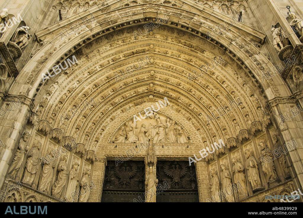 Toledo, Castilla-La Mancha, Spain, Europe. Primate Cathedral of Saint Mary of Toledo (Catedral Primada Santa María de Toledo). Built between 1226 and 1493. Puerta del Perdon (Forgiveness Door).