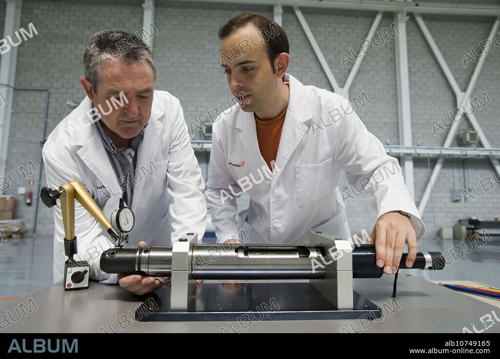 Designers at test bench. Fatronik Foundation, Research Technology Center. Donostia, San Sebastian, Gipuzkoa, Euskadi. Spain.