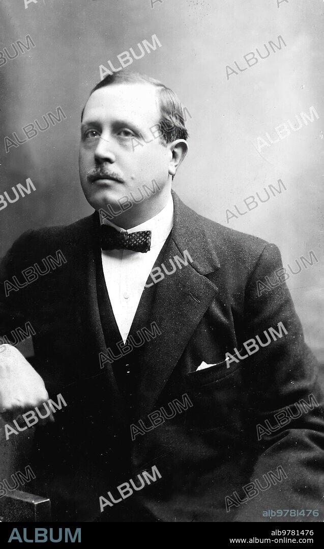 1910. Retrato de José Martínez Ruiz «Azorín».