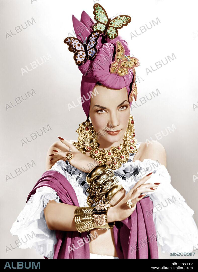 CARMEN MIRANDA.