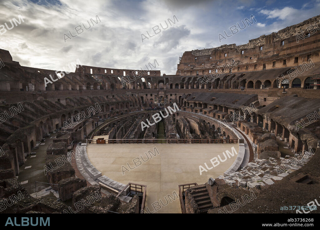 Colosseum, UNESCO World Heritage Site, Rome, Lazio, Italy, Europe.