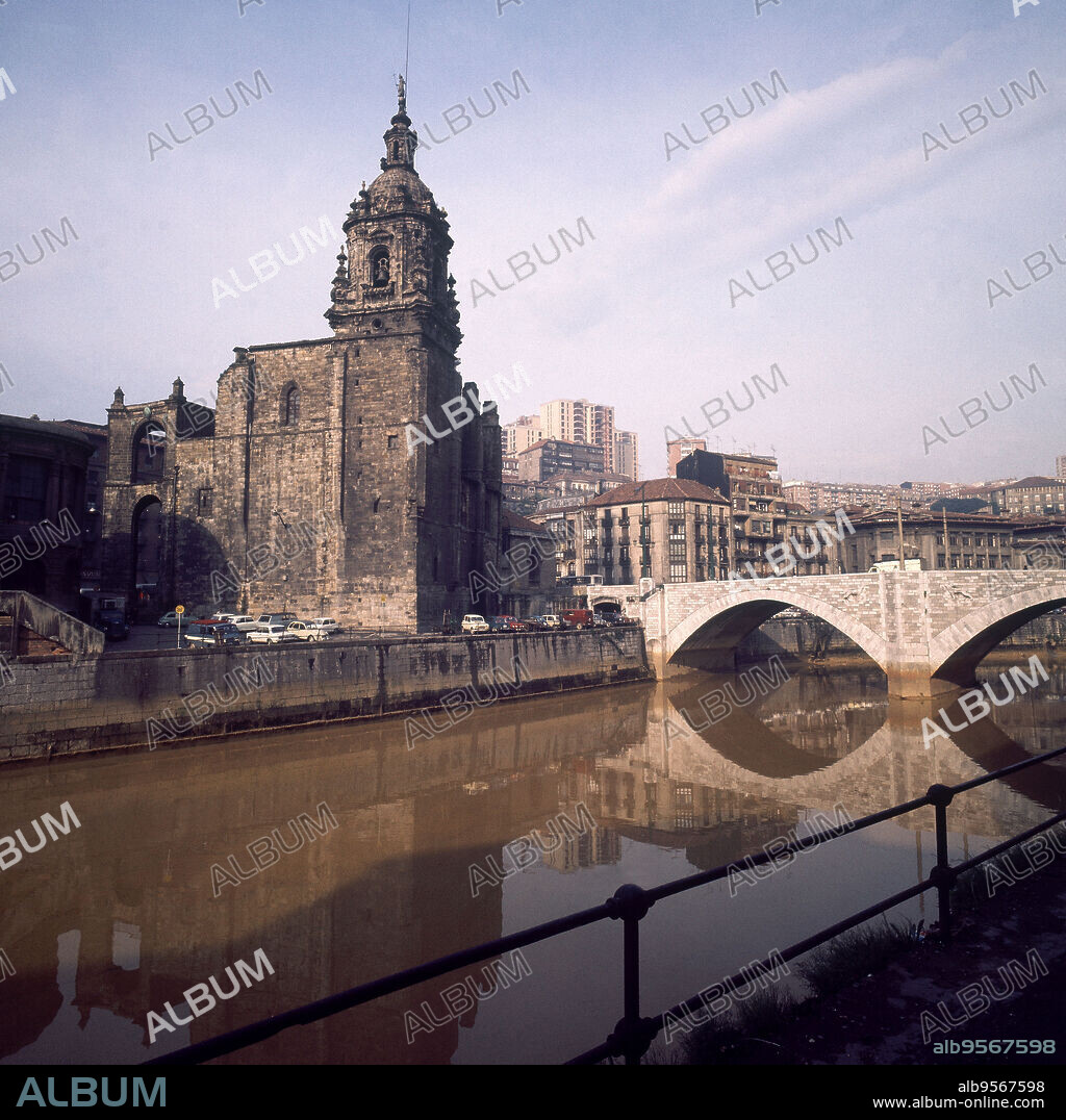 AUTOR LIBRE 01307. IGLESIA DE SAN ANTONIO ABAD - FOTO AÑOS 60.